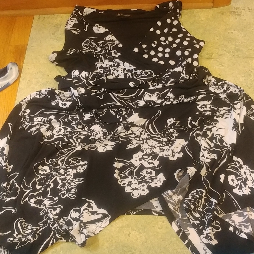 INC XXL Black & White Dress Tie Waist Hanky Hem
